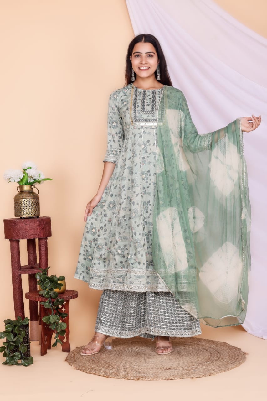 Anarkali suit outlet with plazzo